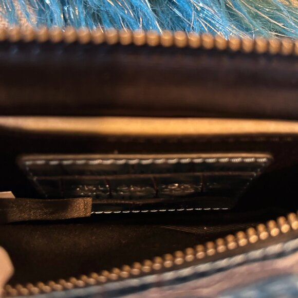 Marc Jacobs Harbor Blue Multi Snapshot Bag with Faux Fur - Picture 7 of 8